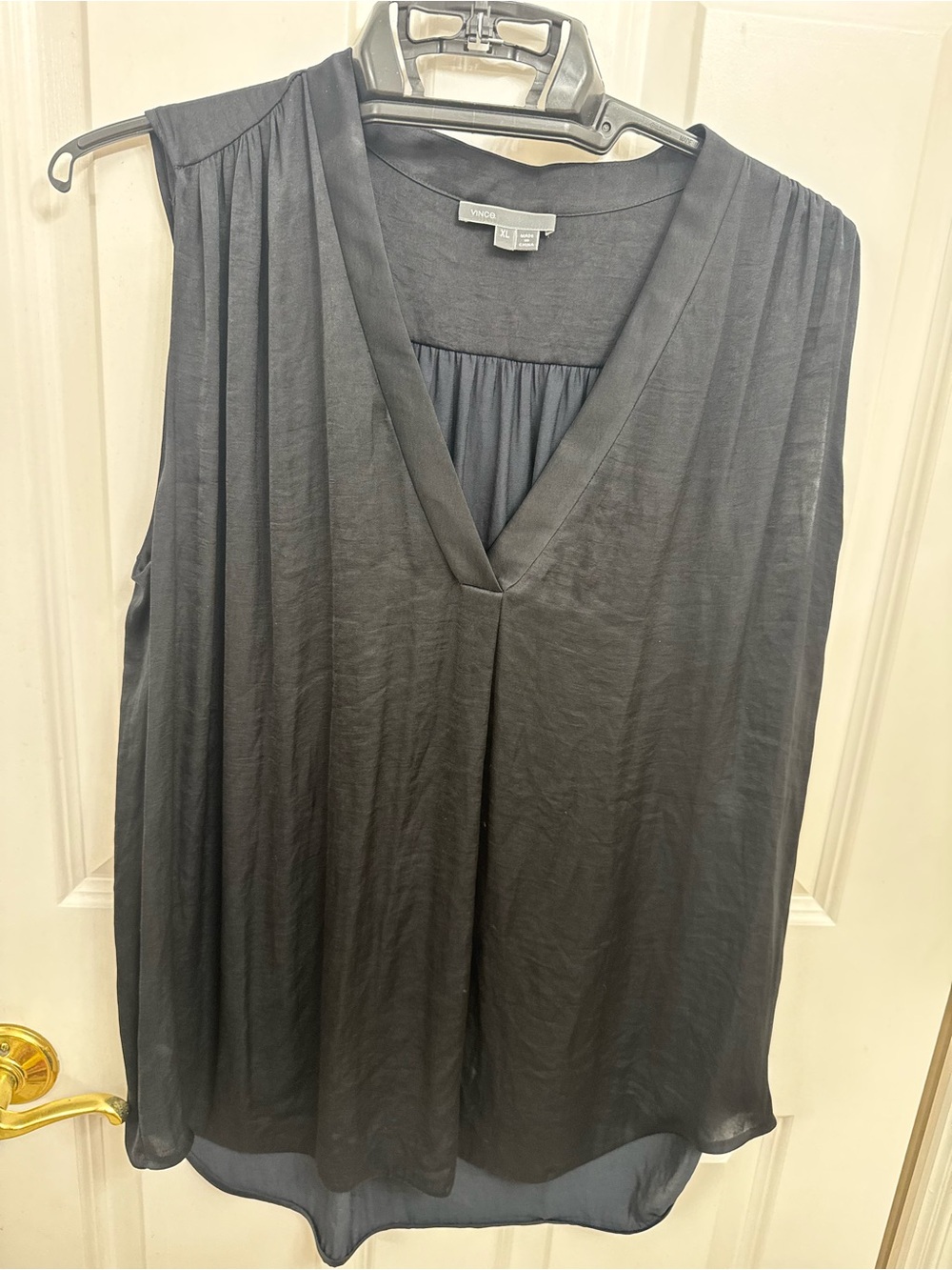 Vince Black Sleeveless V-Neck Pleated Shoulder silk tank